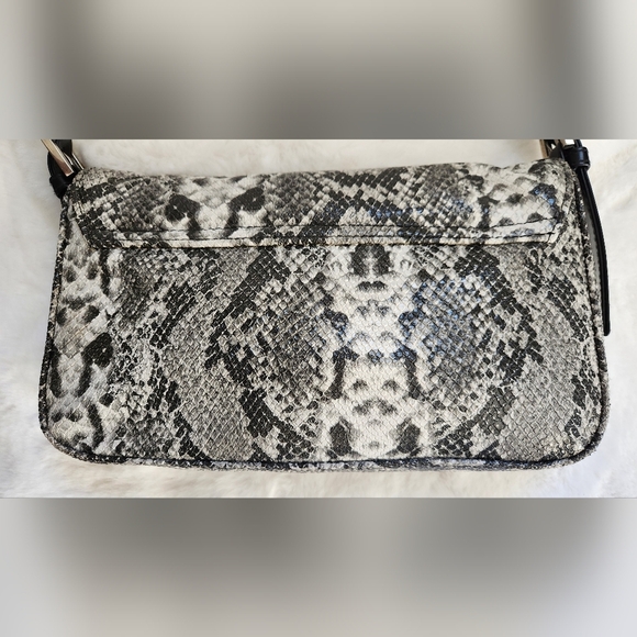 Jeanne Lottie Faux Snakeskin Fendi Inspired Handbag - Picture 5 of 13